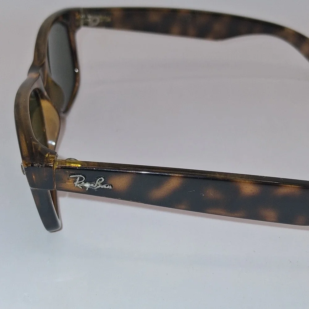 Ray-Ban Sunglasses Men's Tortoise Wayfarer Acetate Frame Classic Style